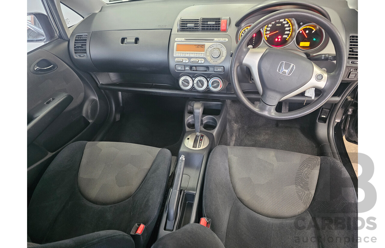 9/2006 Honda Jazz VTi MY06 5d Hatchback Black 1.5L