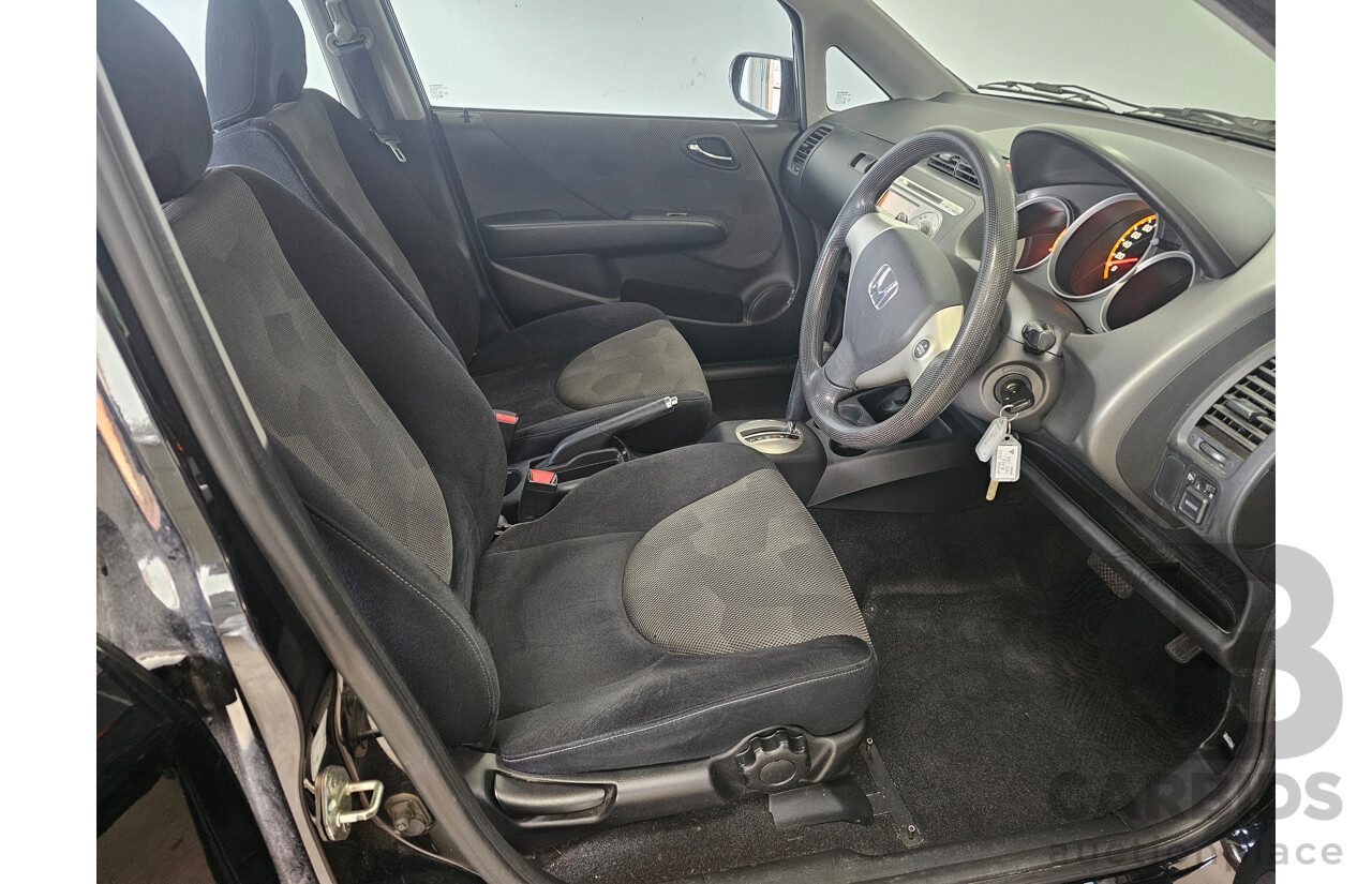 9/2006 Honda Jazz VTi MY06 5d Hatchback Black 1.5L