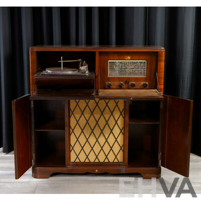 Art Deco Radiogram