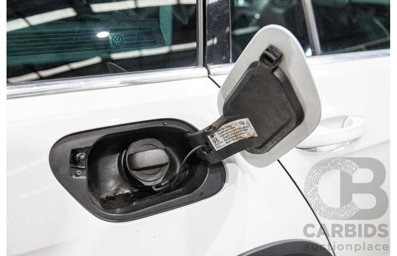 2/2016 Volkswagen Golf Alltrack 132 TSI (AWD) MK7 AU MY16 4d Wagon Pure White Turbo 1.8L