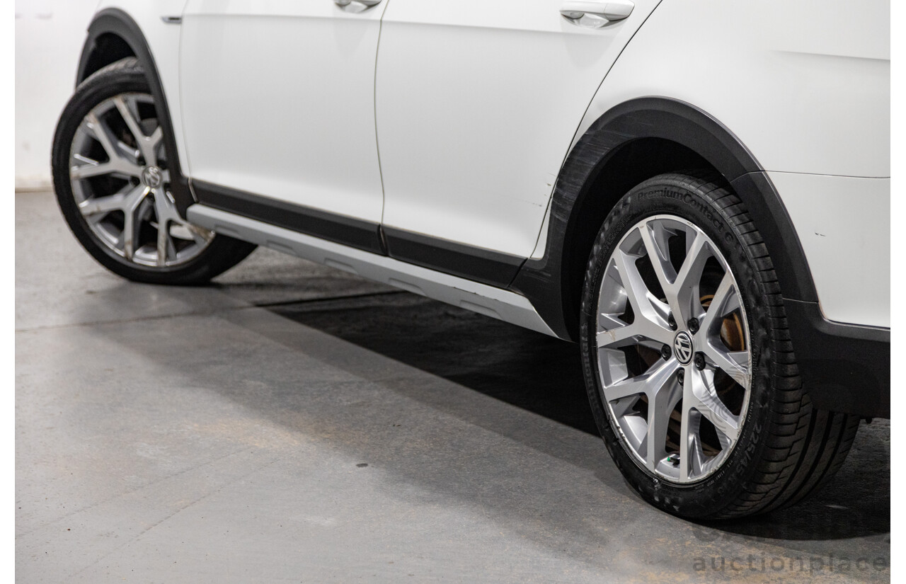 2/2016 Volkswagen Golf Alltrack 132 TSI (AWD) MK7 AU MY16 4d Wagon Pure White Turbo 1.8L