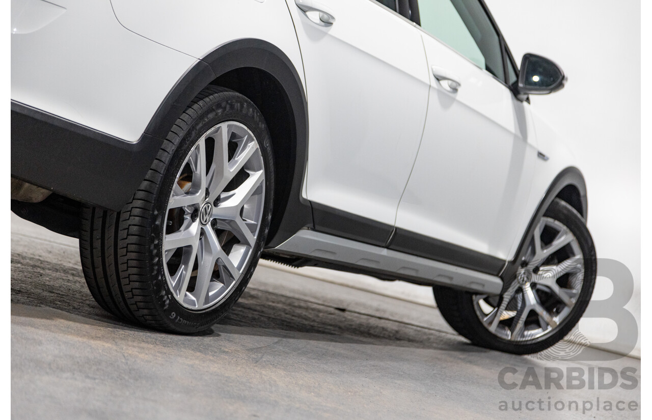 2/2016 Volkswagen Golf Alltrack 132 TSI (AWD) MK7 AU MY16 4d Wagon Pure White Turbo 1.8L