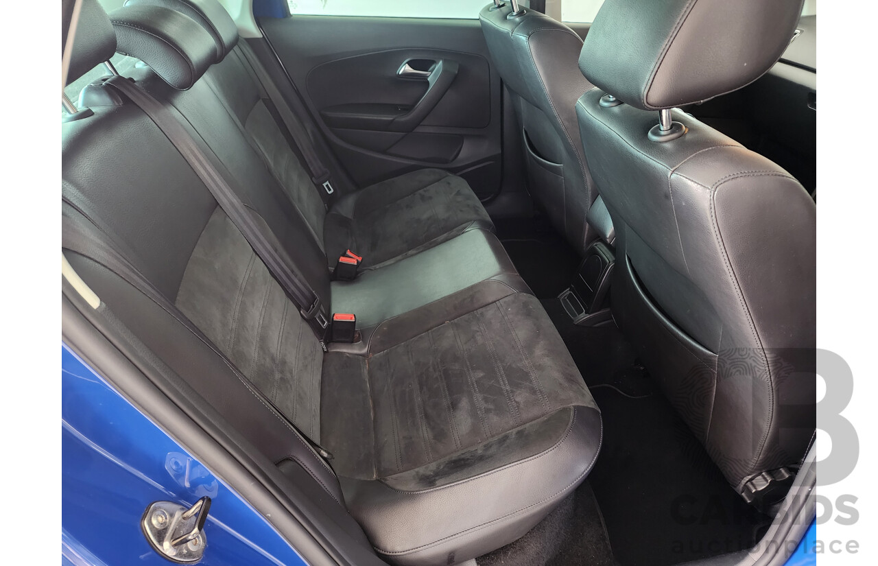 10/2011 Volkswagen Polo 77 TSI COMFORTLINE FWD 6R 5D Hatchback Blue 1.2L