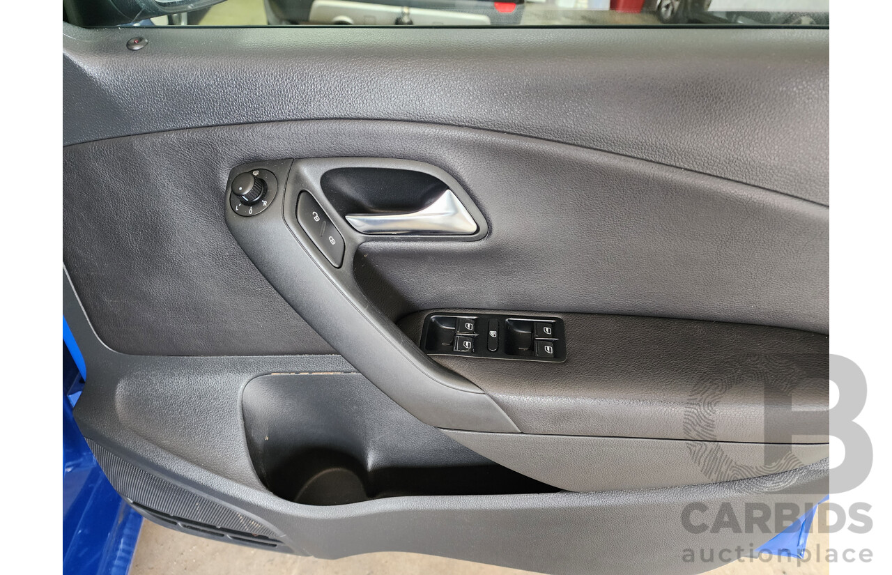 10/2011 Volkswagen Polo 77 TSI COMFORTLINE FWD 6R 5D Hatchback Blue 1.2L