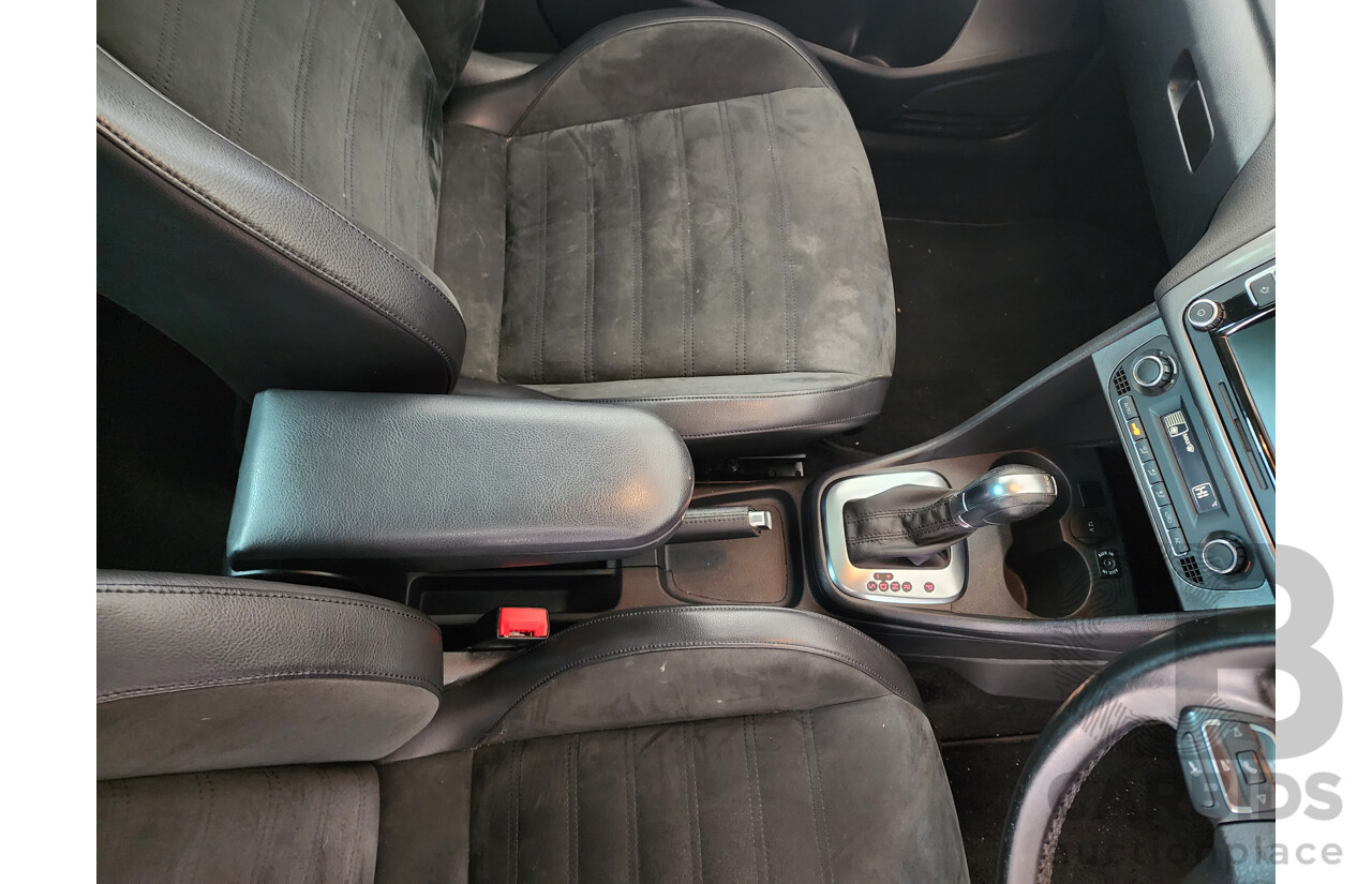 10/2011 Volkswagen Polo 77 TSI COMFORTLINE FWD 6R 5D Hatchback Blue 1.2L