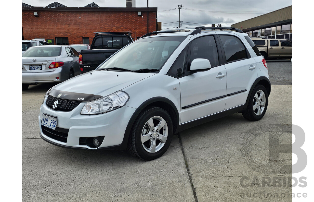 3/2011 Suzuki SX4 S AWD GY MY10 5d Hatchback White 2.0L