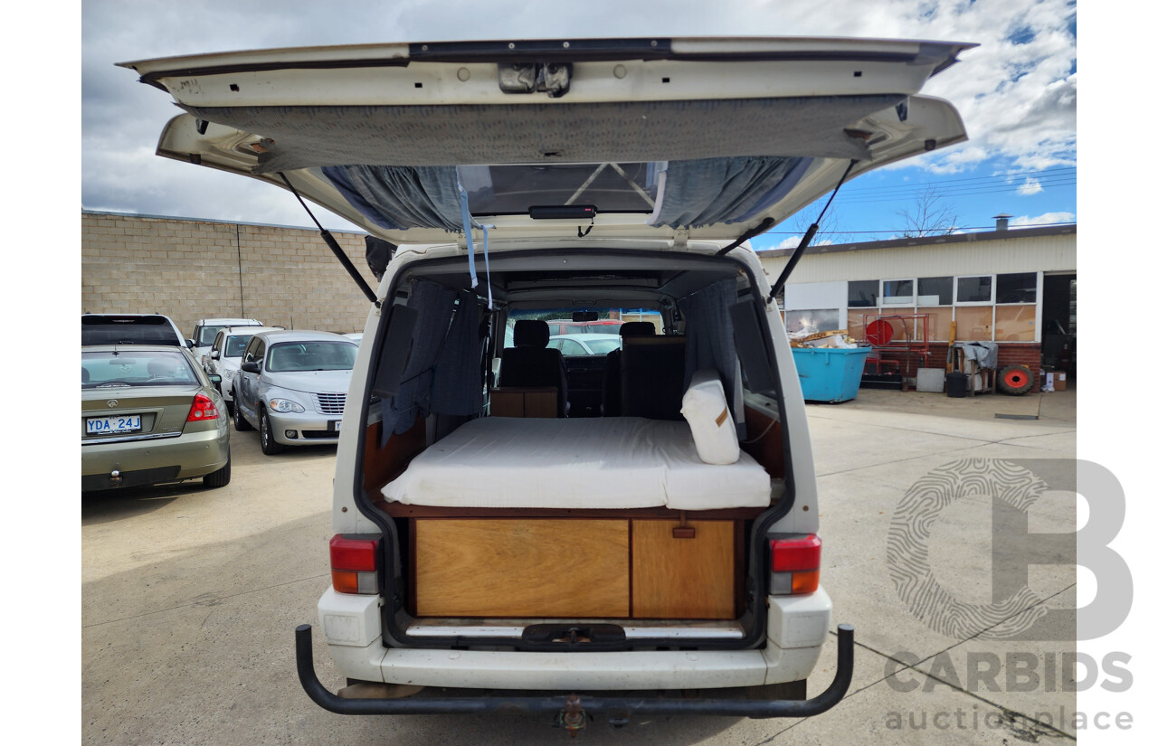 03/1996 Volkswagen Transporter (SWB) FWD T4 Van White 2.0L