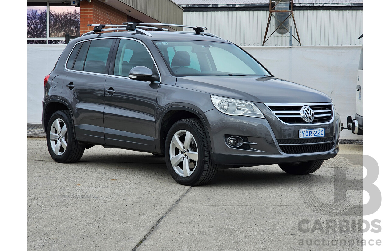 7/2011 Volkswagen Tiguan 147 TSI 5NC MY11 4d Wagon Grey 2.0L