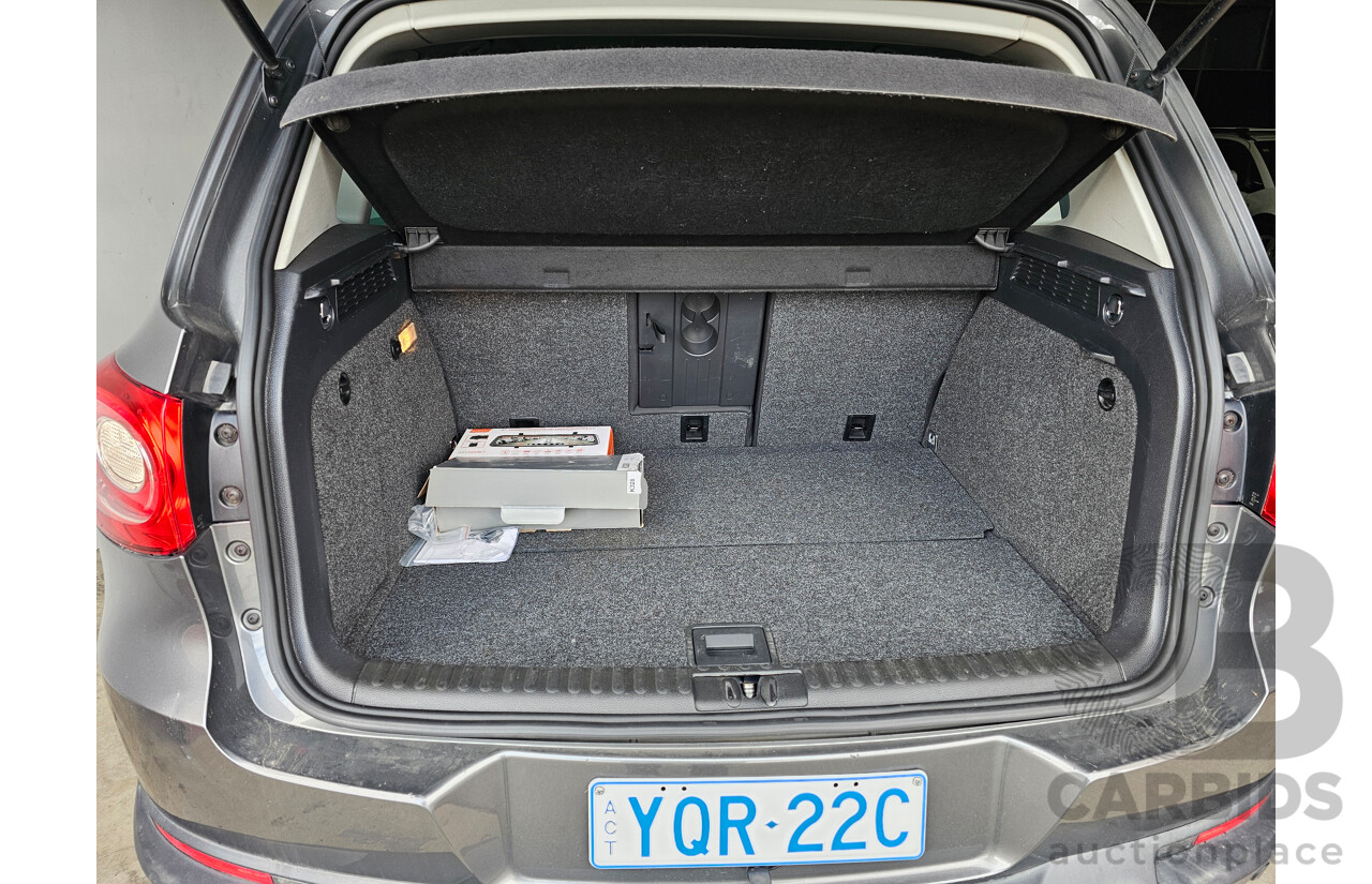 7/2011 Volkswagen Tiguan 147 TSI 5NC MY11 4d Wagon Grey 2.0L