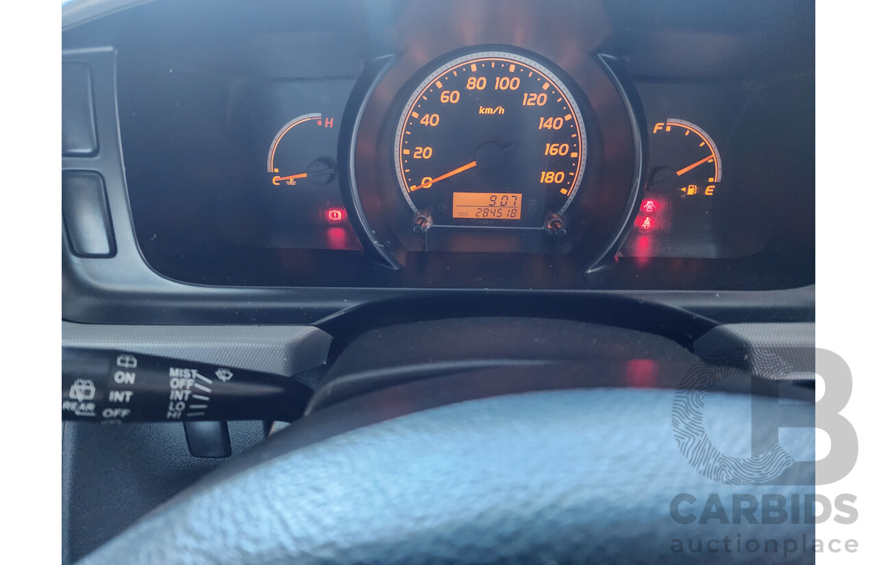 02/2010 Toyota Hi-Ace LWB RWD TRH201R 4D Van White 2.7L