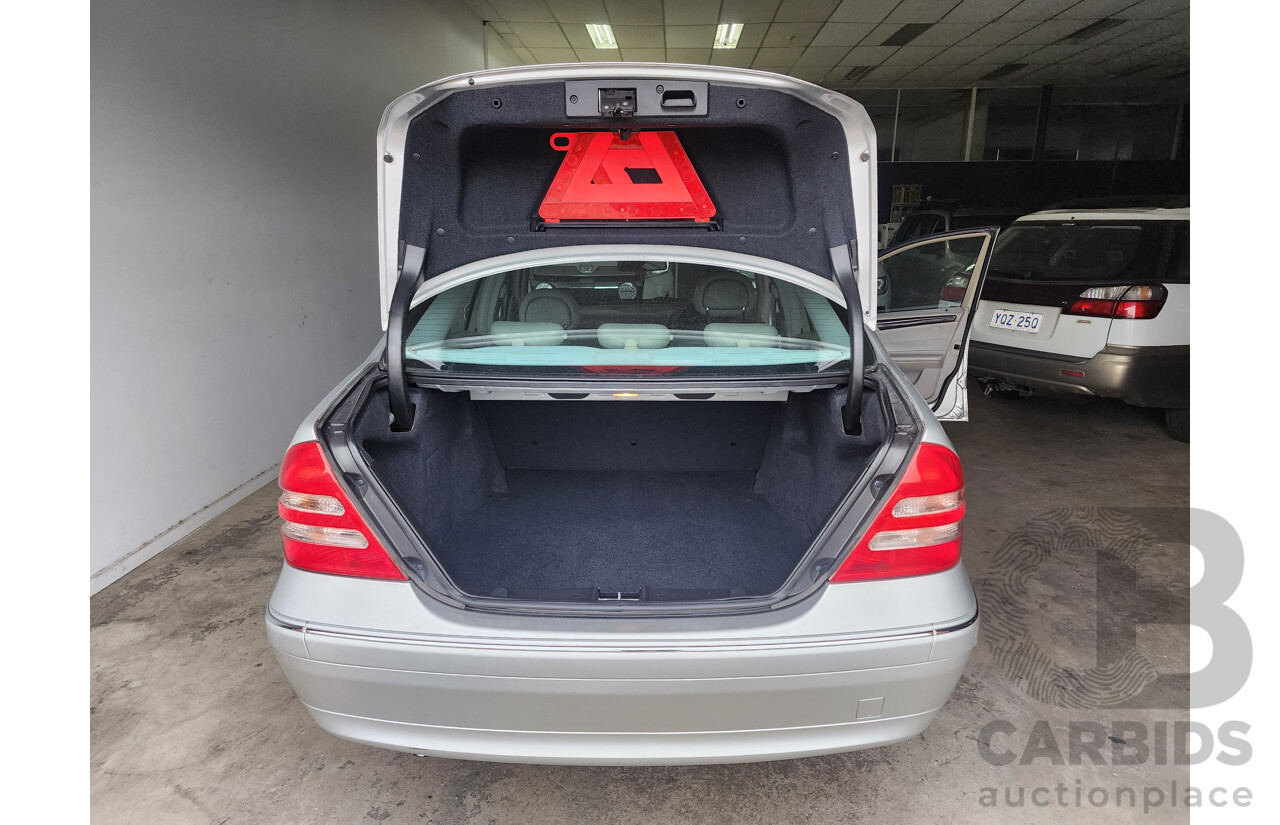09/2003 Mercedes-Benz C180 KOMPRESSOR ELEGANCE RWD W203 4D Sedan Silver 1.8L