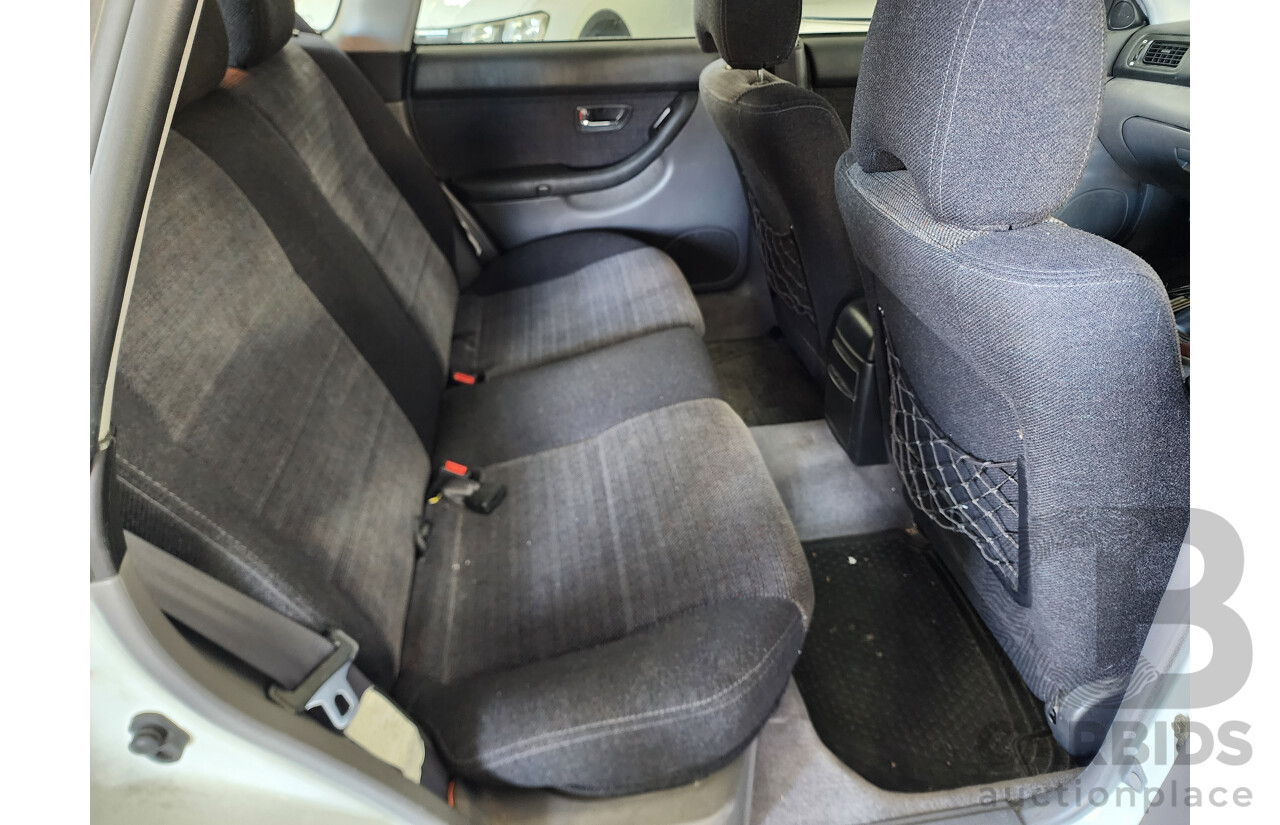 09/1999 Subaru Outback  AWD MY99 4D Wagon White 2.5L