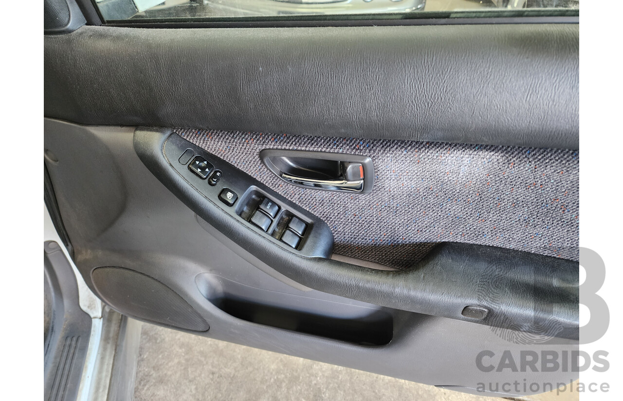 09/1999 Subaru Outback  AWD MY99 4D Wagon White 2.5L