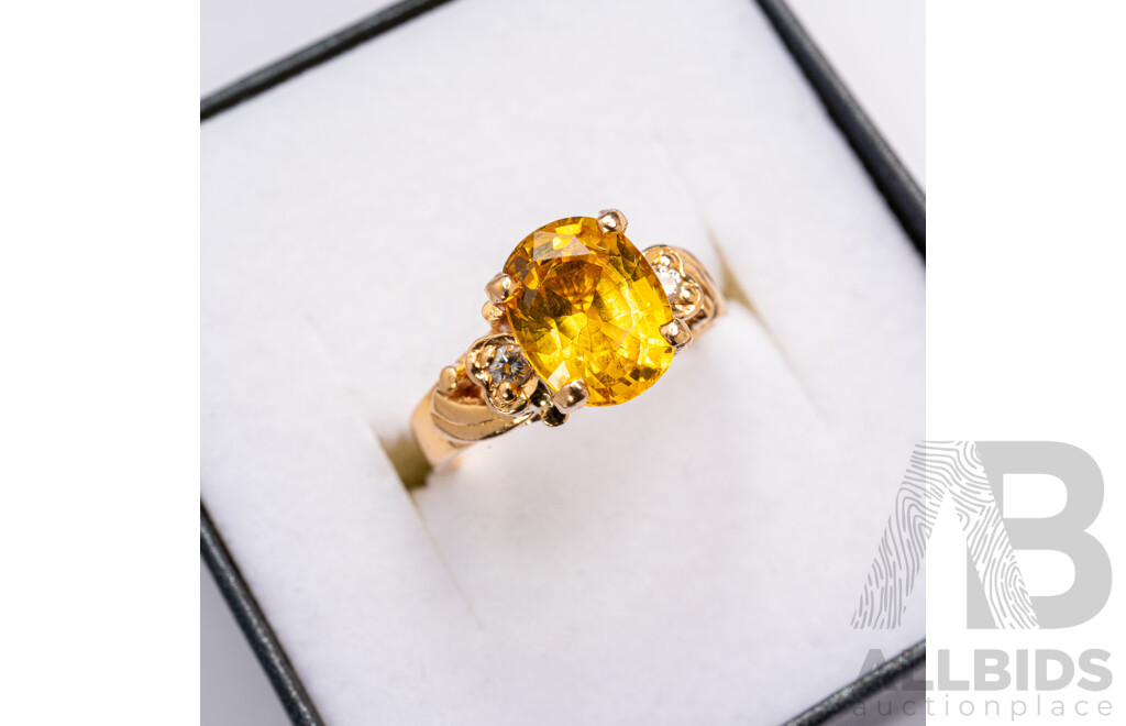 18ct Yellow Sapphire (2.57ct) & Diamond Ring, Size K1/2, 5.53 Grams