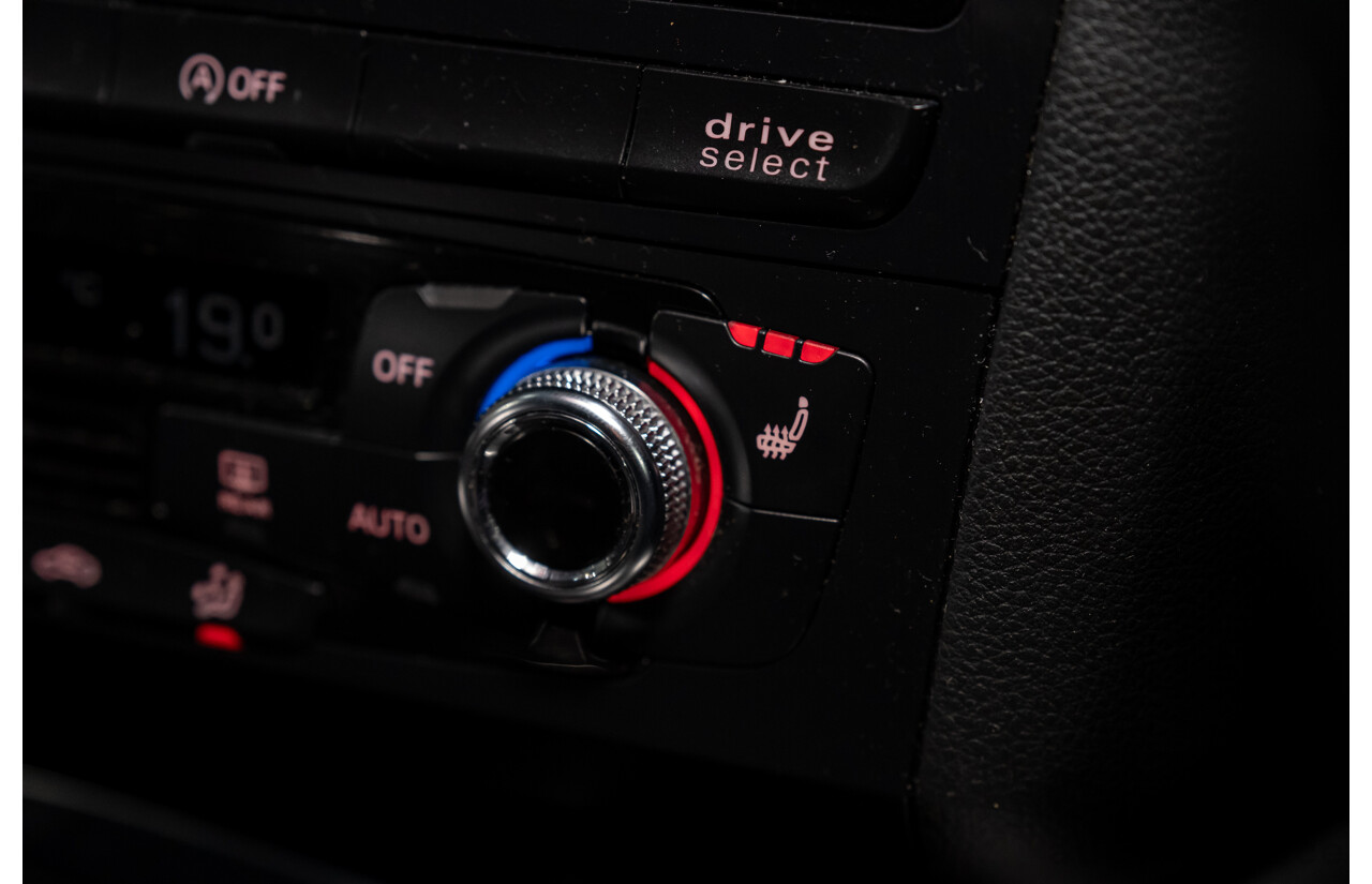 9/2014 Audi SQ5 3.0 TDI Quattro (AWD) 8R MY14 5d Wagon Monsoon Grey Metallic Twin Turbo V6 Diesel 3.0L