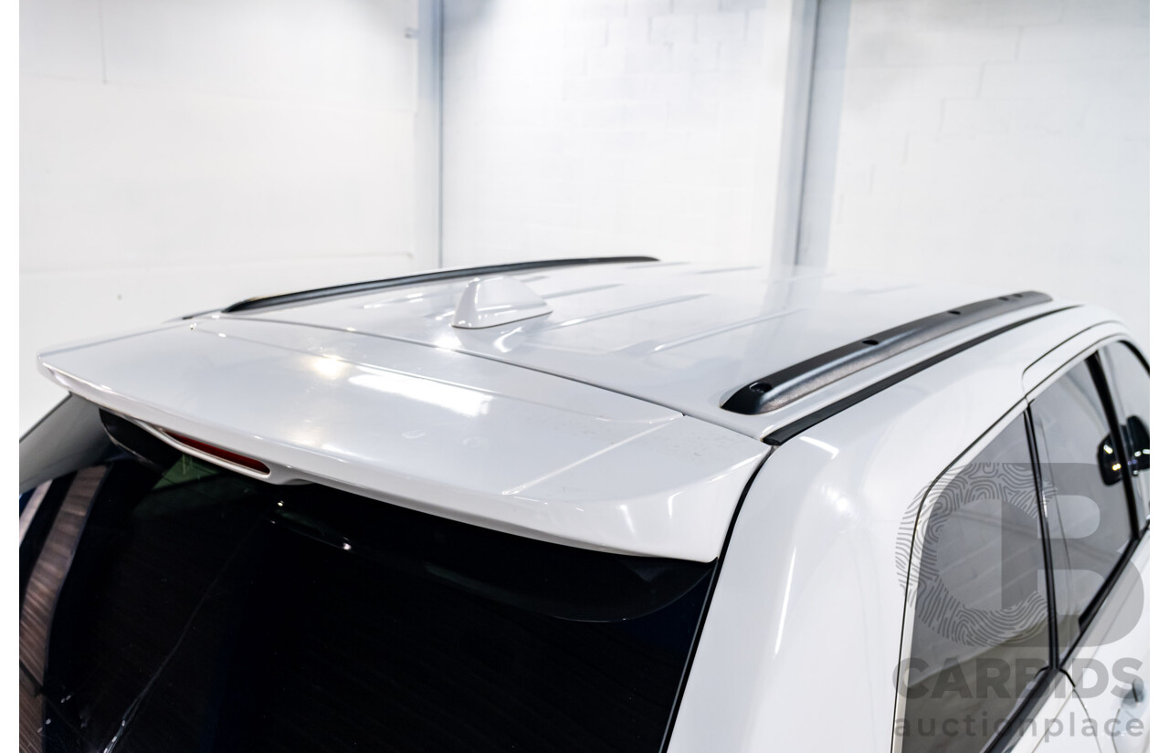 12/2015 Jeep Grand Cherokee Blackhawk (4x4) WK MY15 4d Wagon Bright White Turbo Diesel V6 3.0L