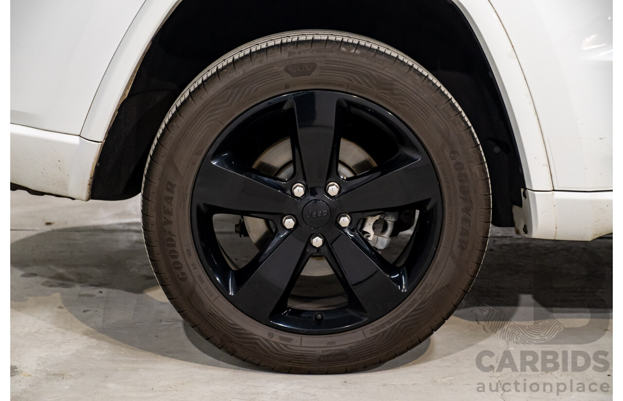 12/2015 Jeep Grand Cherokee Blackhawk (4x4) WK MY15 4d Wagon Bright White Turbo Diesel V6 3.0L