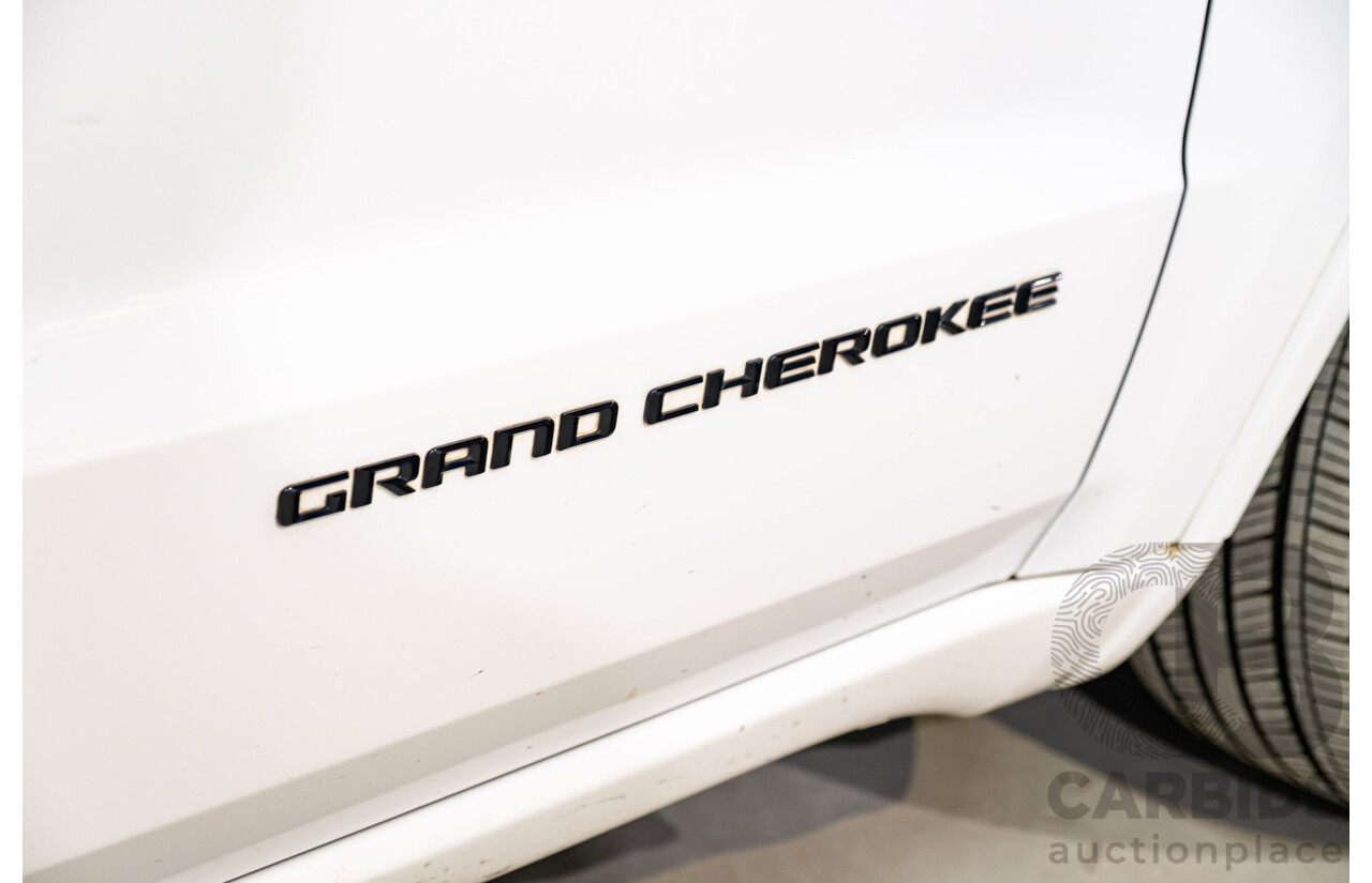 12/2015 Jeep Grand Cherokee Blackhawk (4x4) WK MY15 4d Wagon Bright White Turbo Diesel V6 3.0L