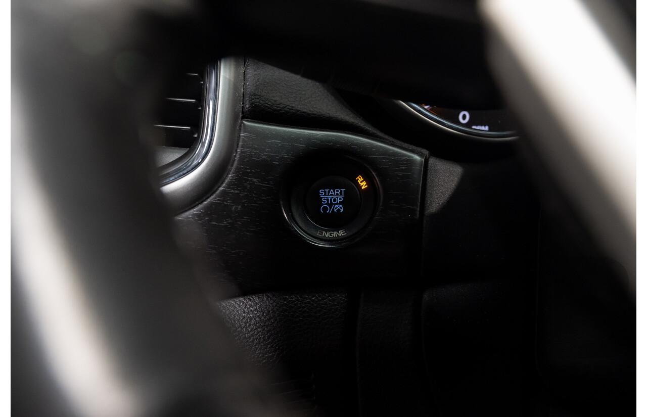 12/2015 Jeep Grand Cherokee Blackhawk (4x4) WK MY15 4d Wagon Bright White Turbo Diesel V6 3.0L