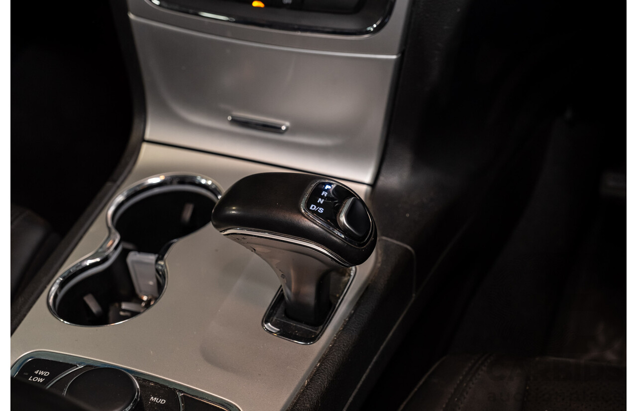 12/2015 Jeep Grand Cherokee Blackhawk (4x4) WK MY15 4d Wagon Bright White Turbo Diesel V6 3.0L