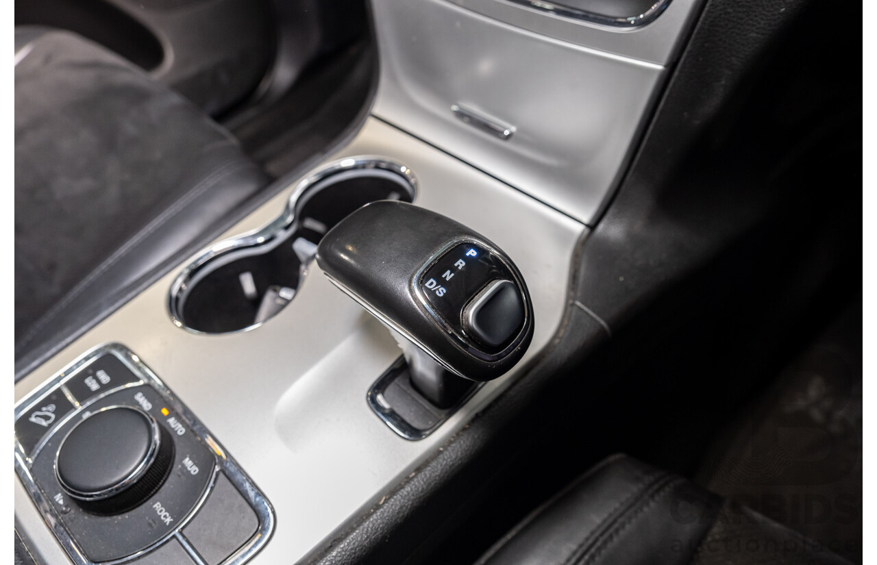 12/2015 Jeep Grand Cherokee Blackhawk (4x4) WK MY15 4d Wagon Bright White Turbo Diesel V6 3.0L