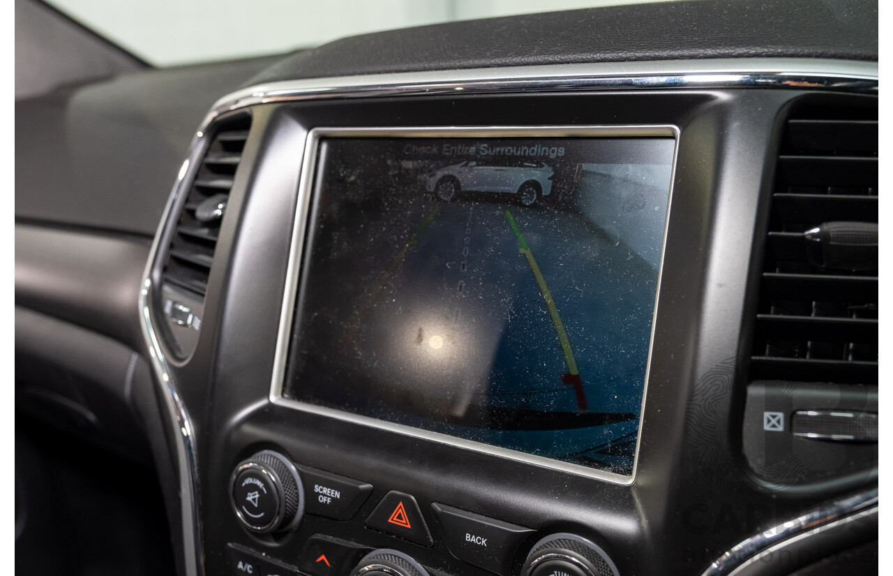 12/2015 Jeep Grand Cherokee Blackhawk (4x4) WK MY15 4d Wagon Bright White Turbo Diesel V6 3.0L