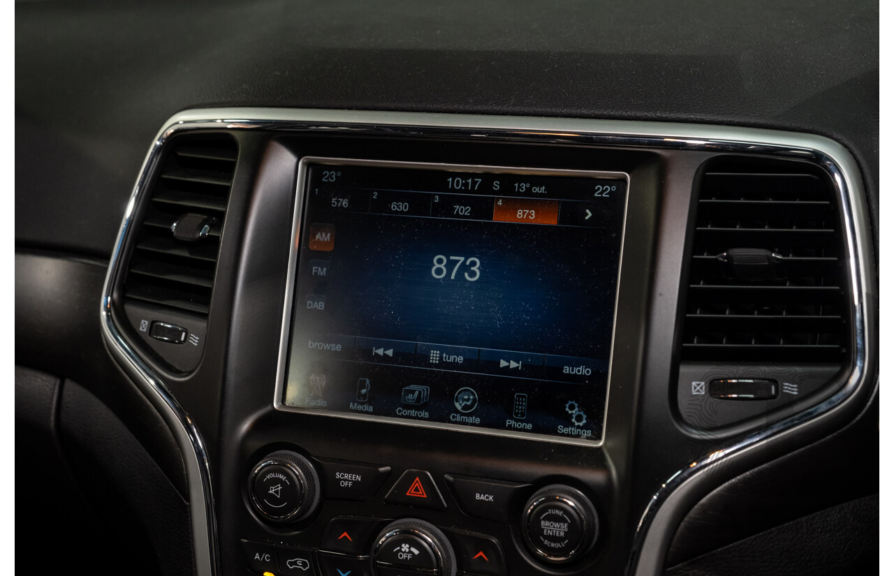 12/2015 Jeep Grand Cherokee Blackhawk (4x4) WK MY15 4d Wagon Bright White Turbo Diesel V6 3.0L