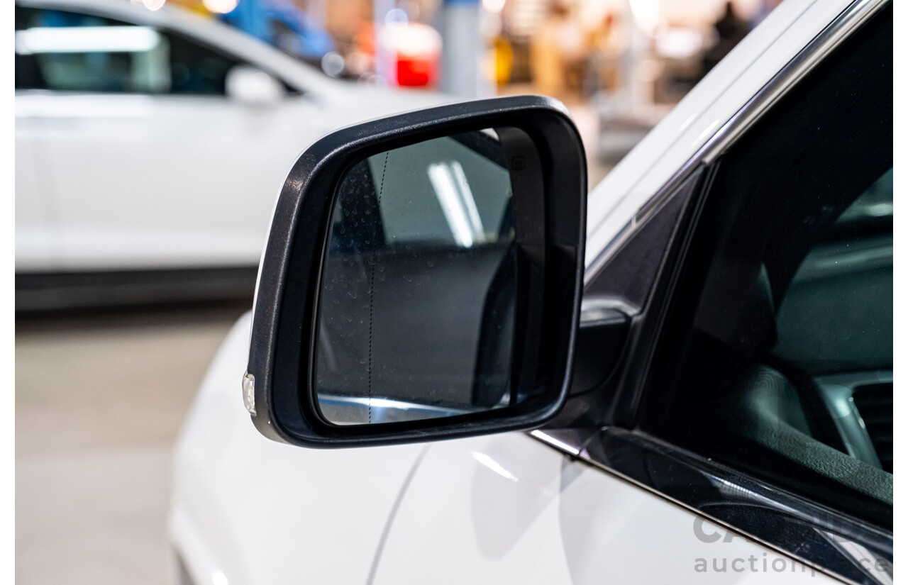 12/2015 Jeep Grand Cherokee Blackhawk (4x4) WK MY15 4d Wagon Bright White Turbo Diesel V6 3.0L