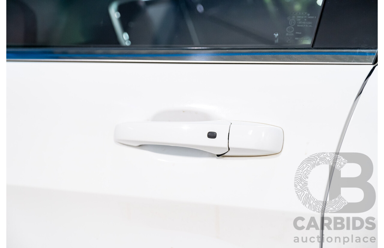 12/2015 Jeep Grand Cherokee Blackhawk (4x4) WK MY15 4d Wagon Bright White Turbo Diesel V6 3.0L