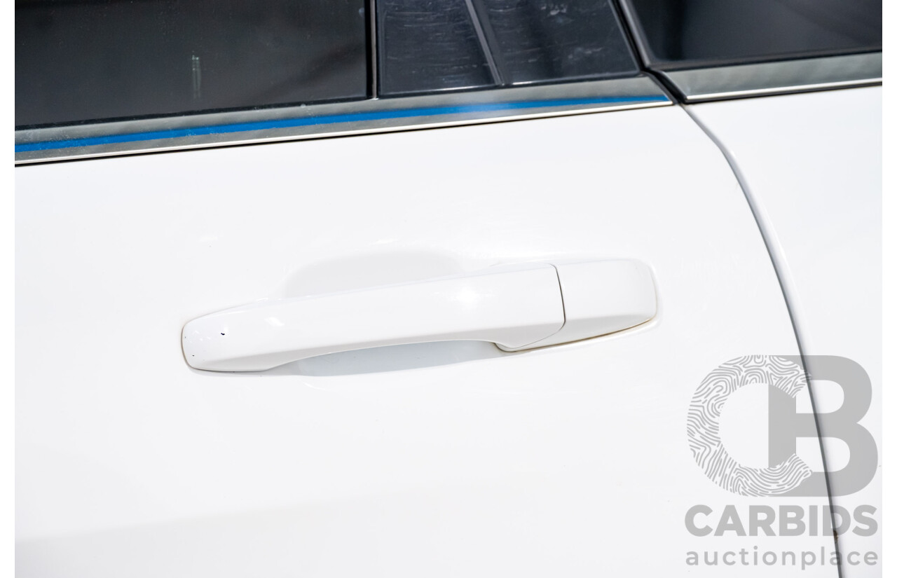 12/2015 Jeep Grand Cherokee Blackhawk (4x4) WK MY15 4d Wagon Bright White Turbo Diesel V6 3.0L