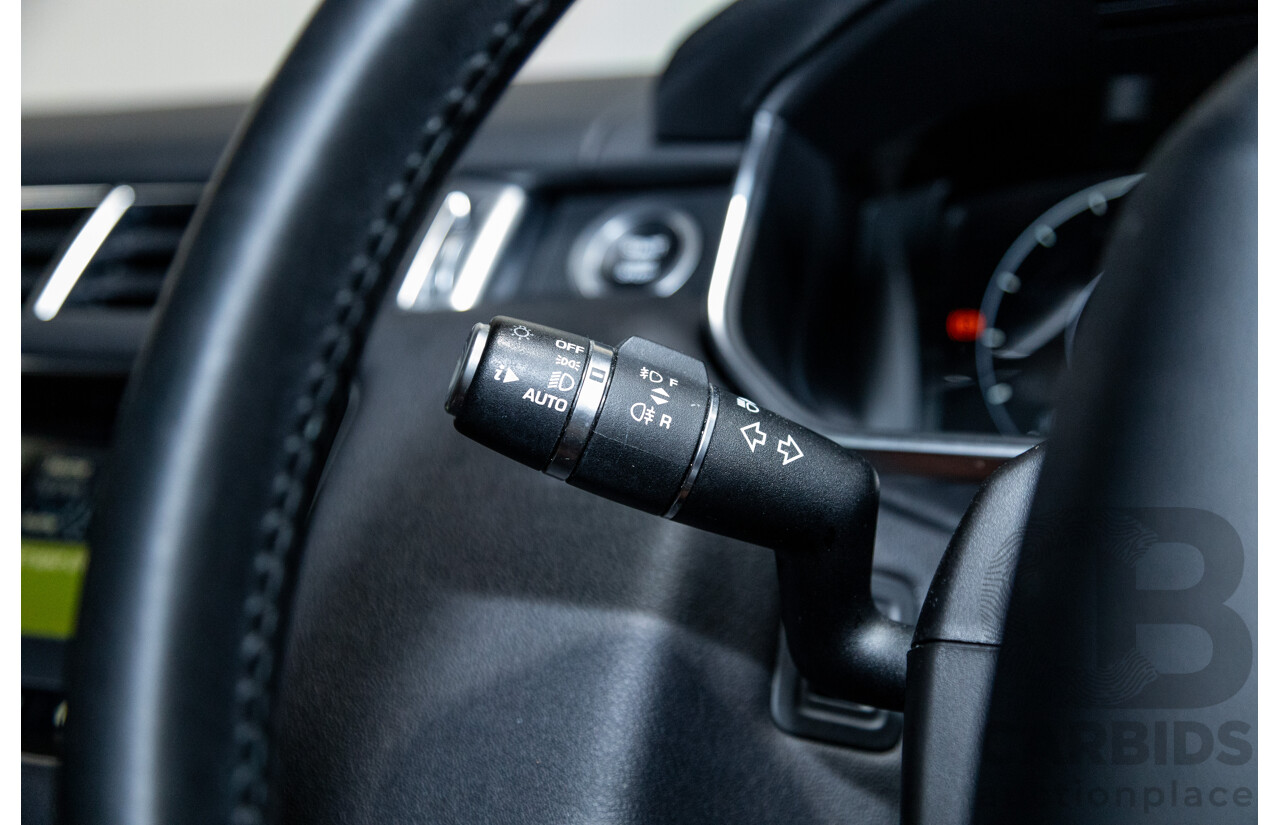 10/2017 Land Rover Range Rover Sport SDV8 HSE Dynamic LW (AWD) MY16 4d Wagon Santorini Black Metallic Twin Turbo Diesel V8 4.4L