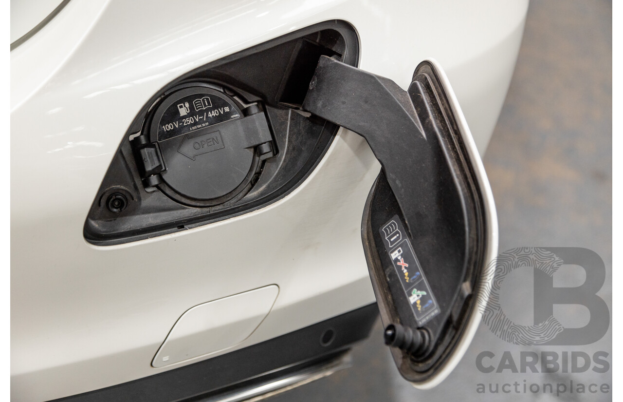 01/2018 Mercedes Benz C350e W205 MY18 4d Sedan Diamond White Metallic Turbo 2.0L / 60kw Hybrid