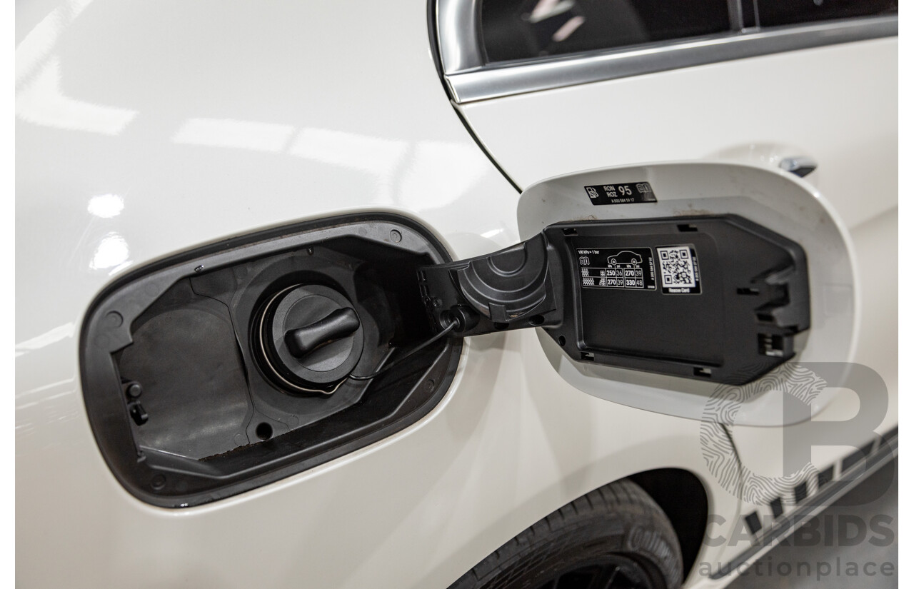 01/2018 Mercedes Benz C350e W205 MY18 4d Sedan Diamond White Metallic Turbo 2.0L / 60kw Hybrid