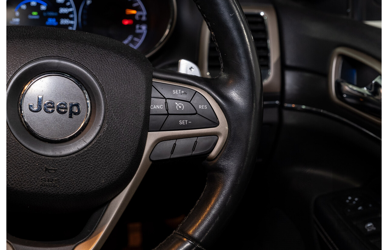 06/2015 Jeep Grand Cherokee Limited (4x4) WK MY15 4d Wagon White Turbo Diesel V6 3.0L