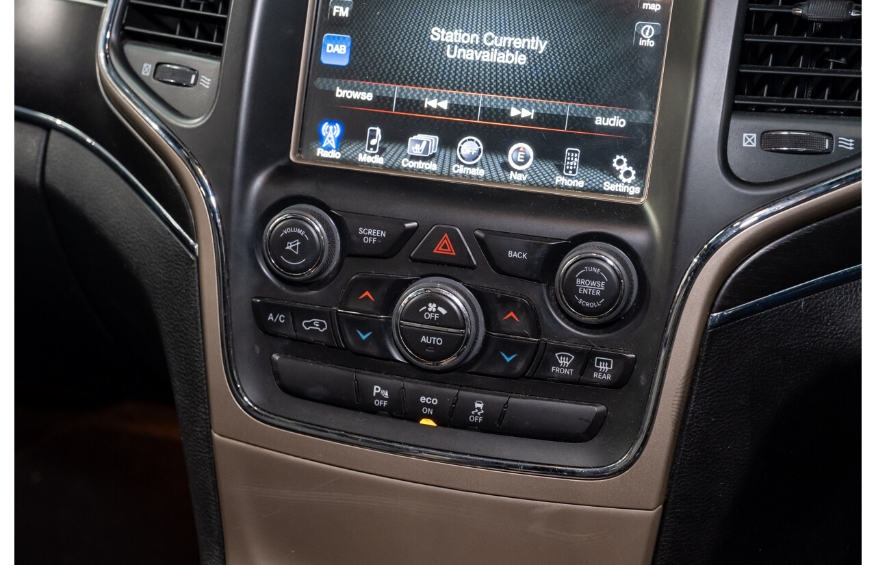 06/2015 Jeep Grand Cherokee Limited (4x4) WK MY15 4d Wagon White Turbo Diesel V6 3.0L