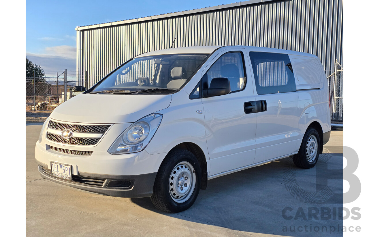 4/2015 Hyundai iLoad TQ MY15 4d Van White 2.4L