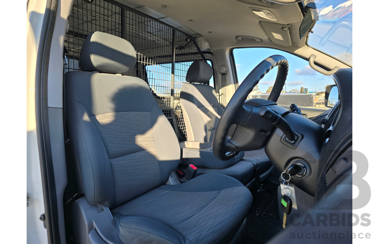 4/2015 Hyundai iLoad TQ MY15 4d Van White 2.4L