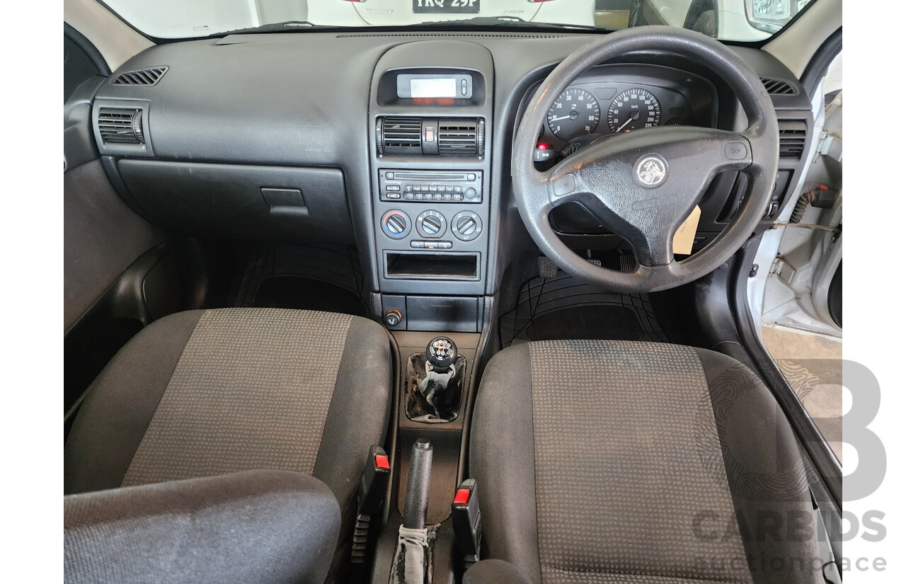 06/2005 Holden Astra CLASSIC FWD TS 4D Sedan Silver 1.8L