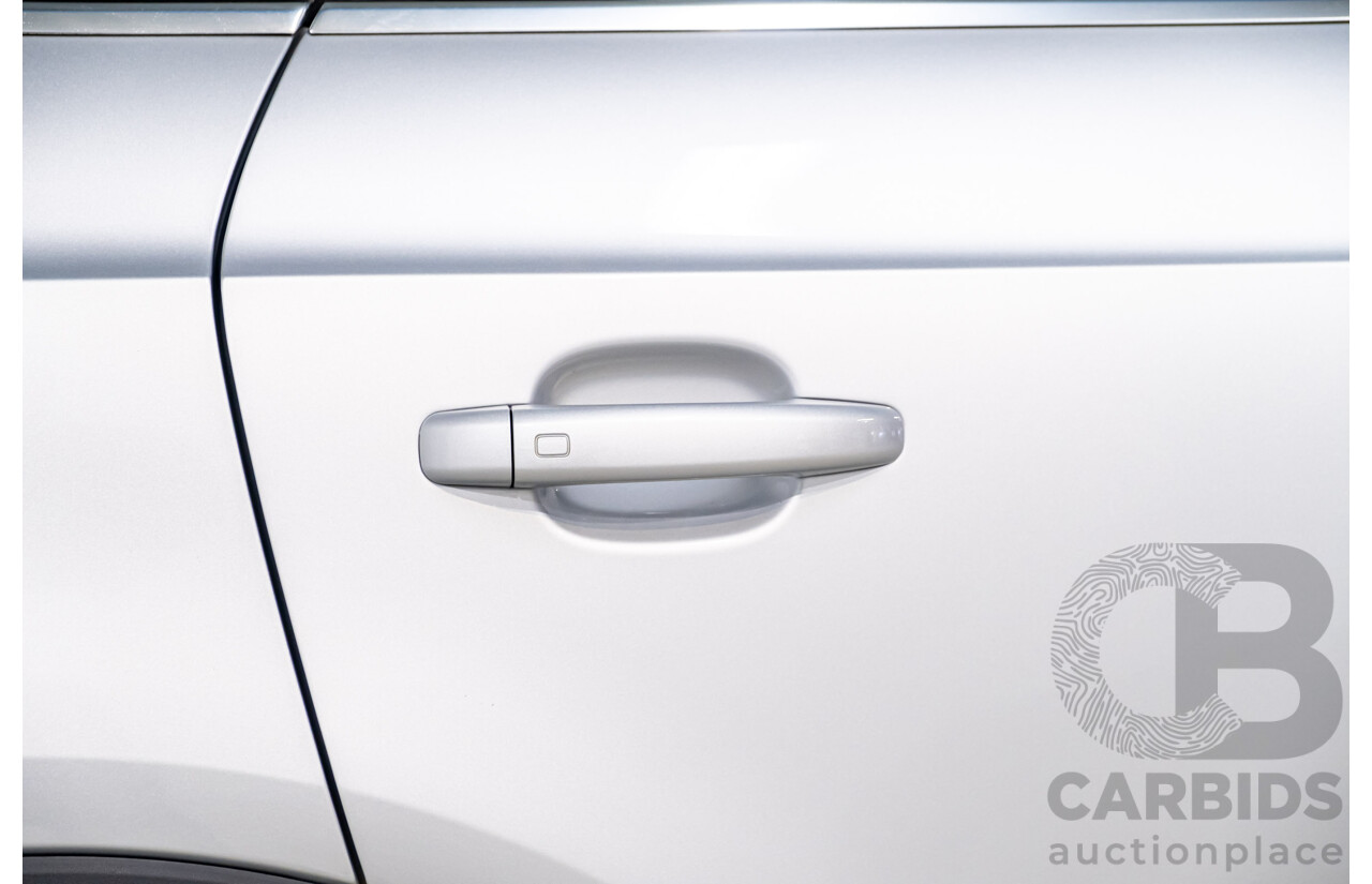 2/2013 Audi Q3 2.0 TFSI Quattro (AWD) 8U 4d Wagon Ice Silver Metallic Turbo 2.0L