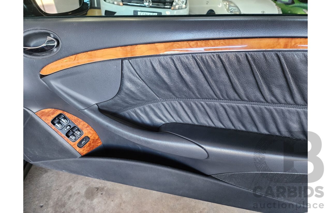 05/2005 Mercedes-Benz Clk200k ELEGANCE RWD C209 2D Coupe Black 1.8L