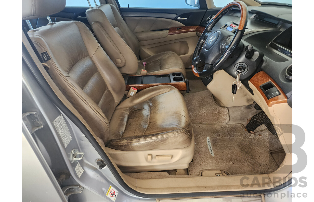 05/2005 Honda Odyssey LUXURY FWD 20 4D Wagon Silver 2.4L