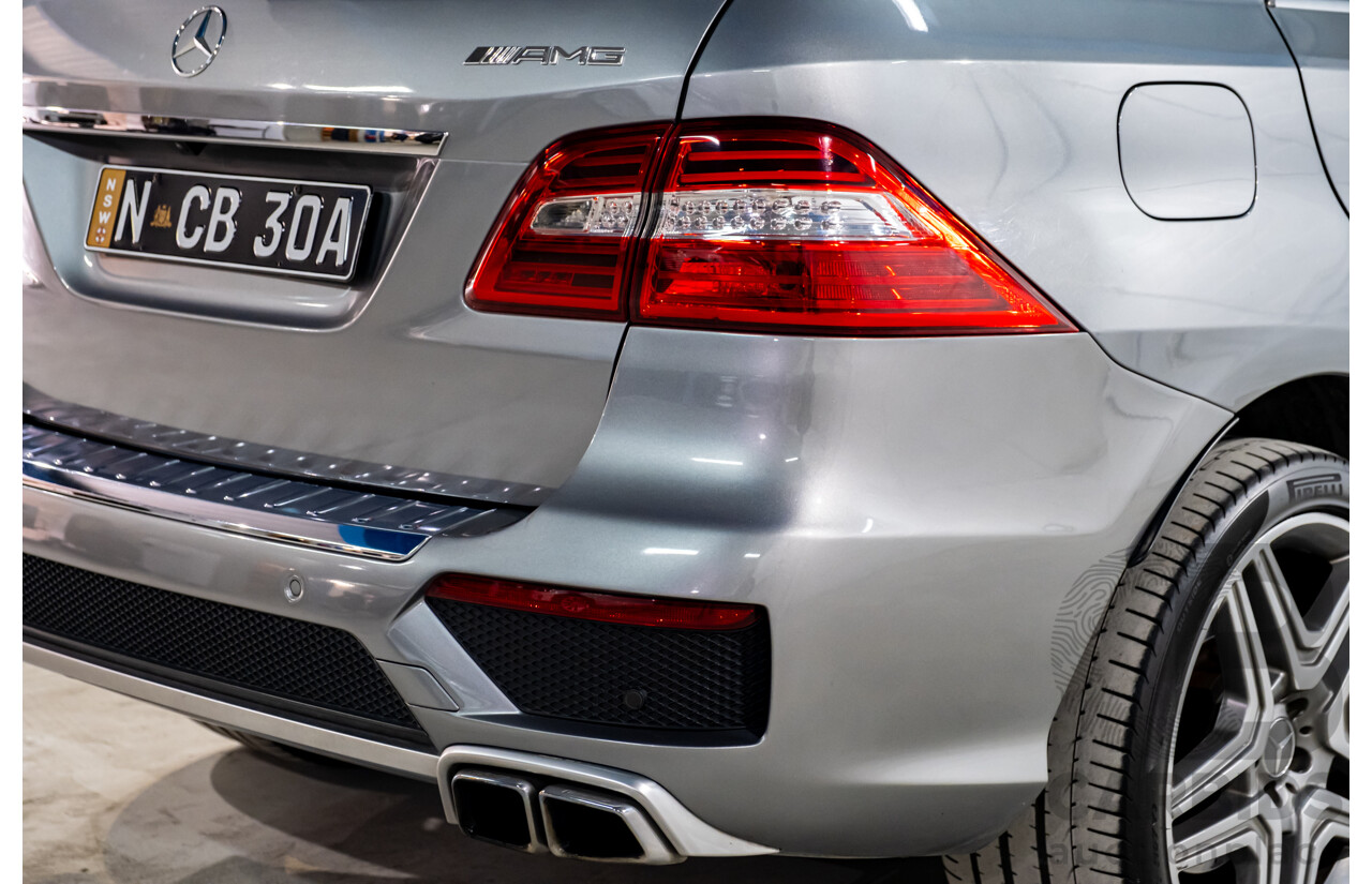 2/2013 Mercedes Benz ML63 AMG (4x4) W166 4d Wagon Palladium Silver Metallic Twin Turbo V8 5.5L