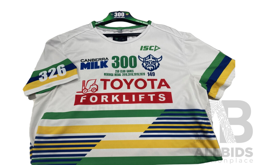 Josh Papalii #300 Personally Signed Underground Spirits 40th Anniversary Gin - Special Edition 08/40 and a Personally Signed Josh Papalii Run-Out Tee.