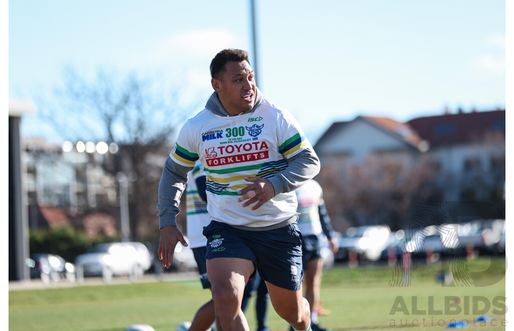 Josh Papalii #300 Personally Signed Underground Spirits 40th Anniversary Gin - Special Edition 08/40 and a Personally Signed Josh Papalii Run-Out Tee.