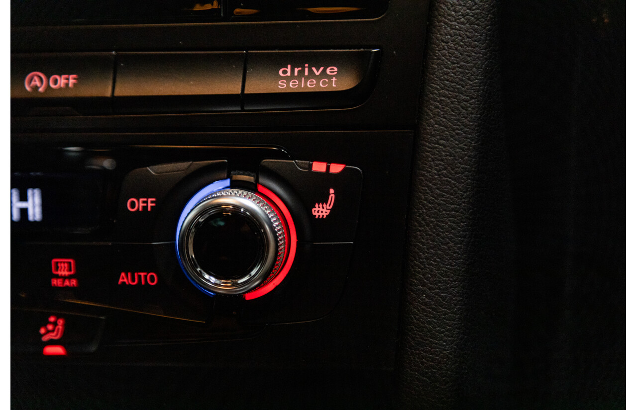 10/2015 Audi A5 Sportback 2.0 TFSI Quattro (AWD) 8T MY16 5d Hatchback Mythos Black Metallic Turbo 2.0L