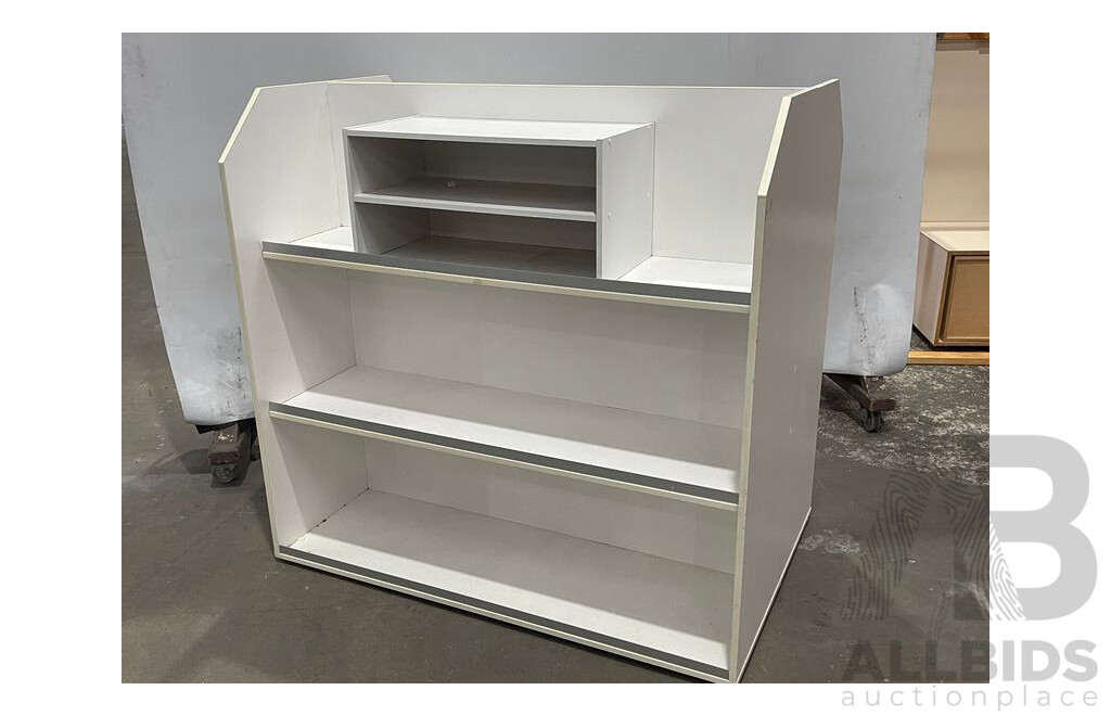 Double Sided Shop Display Cabinet