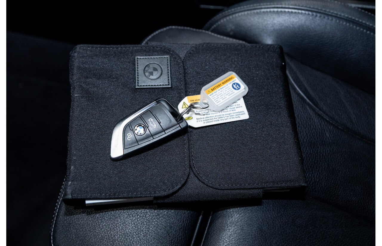 6/2017 BMW X1 Xdrive 25i (AWD) F48 4d Wagon Black Metallic Turbo 2.0L