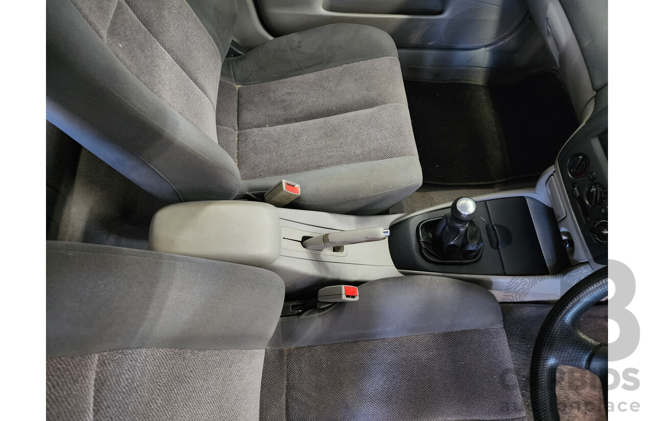 11/2002 Mazda 323 ASTINA FWD  5D Hatchback Green 1.8L