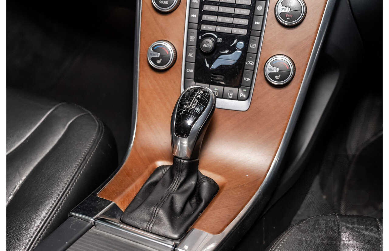 02/2016 Volvo XC60 T5 Luxury DZ MY16 4D Wagon Magic Blue Metallic Turbo 2.0L