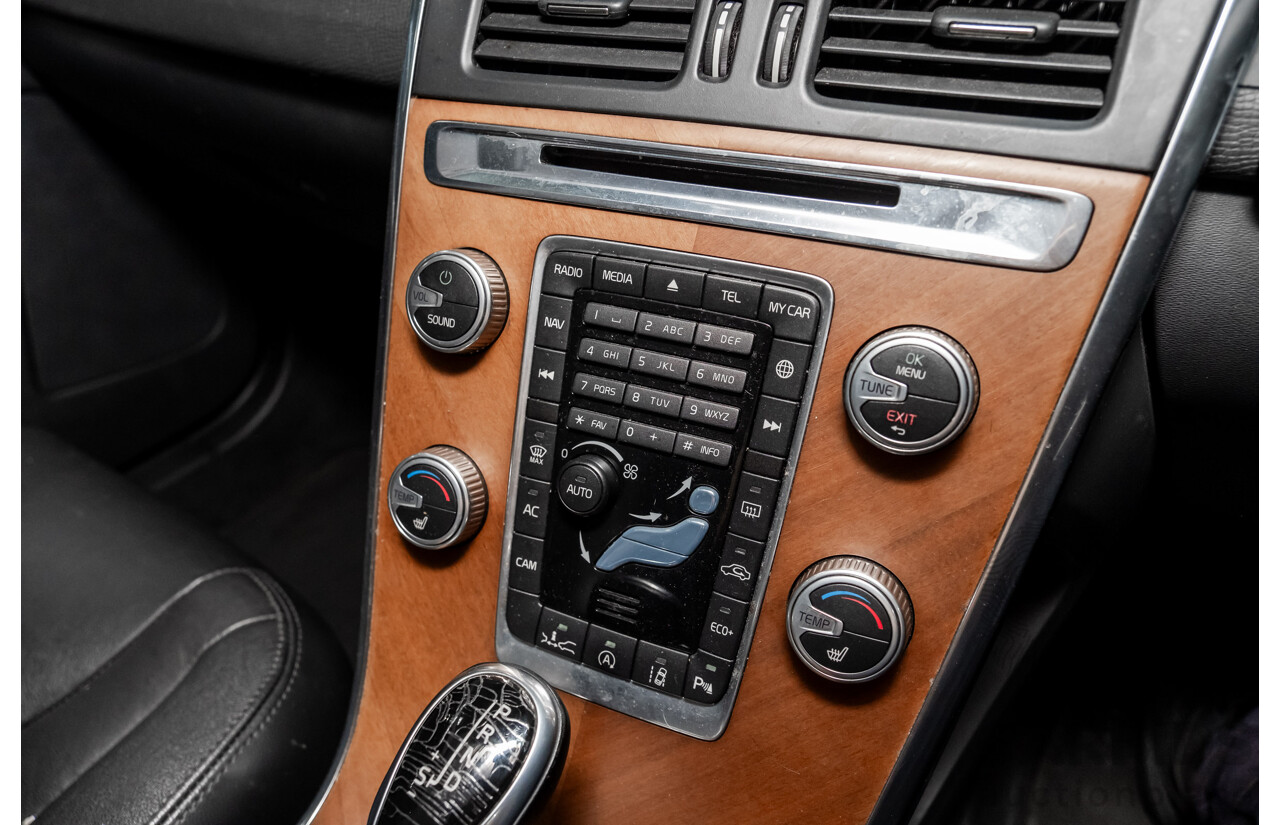 02/2016 Volvo XC60 T5 Luxury DZ MY16 4D Wagon Magic Blue Metallic Turbo 2.0L